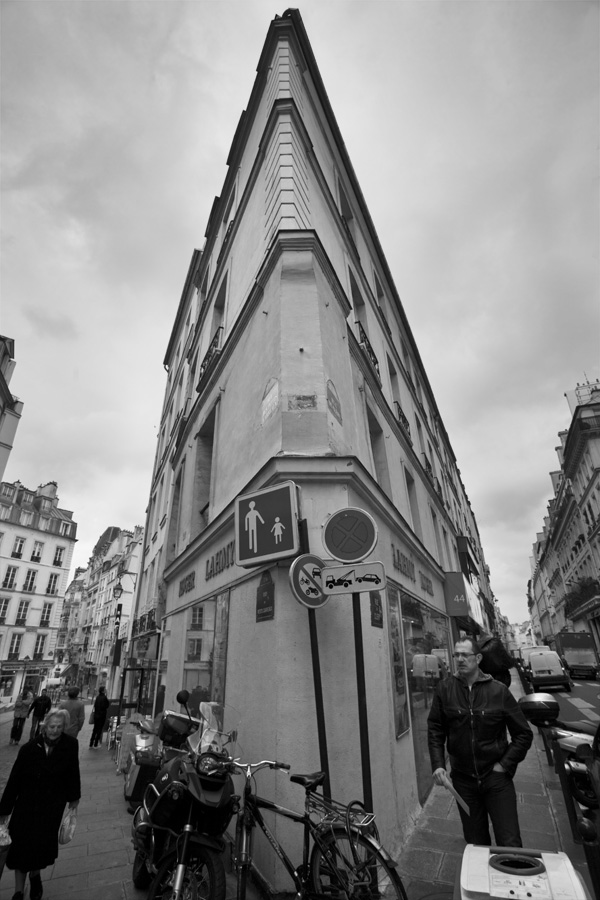 Cr Rue De Clery & Rue Petits Carreaux, 2 e Arrt, Paris, France - 2010 - Photograph Lloyd Godman