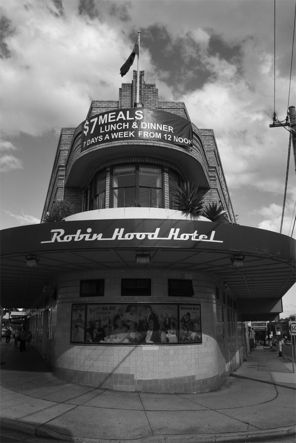 Robin Hood Hotel, Sydney, Australia, lloyd Godman