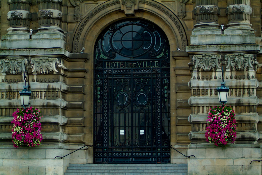 Hotel De Ville, Roubaix, France, - photograph - © Lloyd Godman