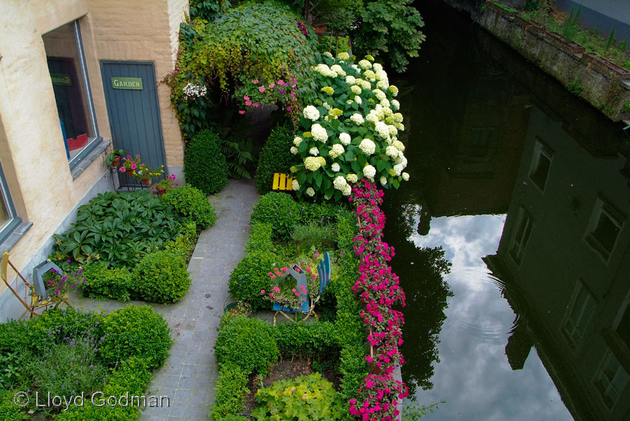Garden, Brugge, Belgium, Lloyd Godman